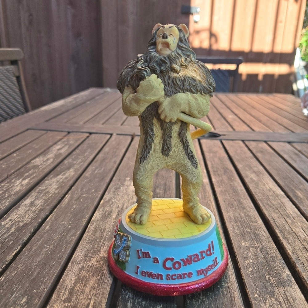 Vintage San Francisco Music Box Co Wizard of Oz Cowardly Lion Figurine